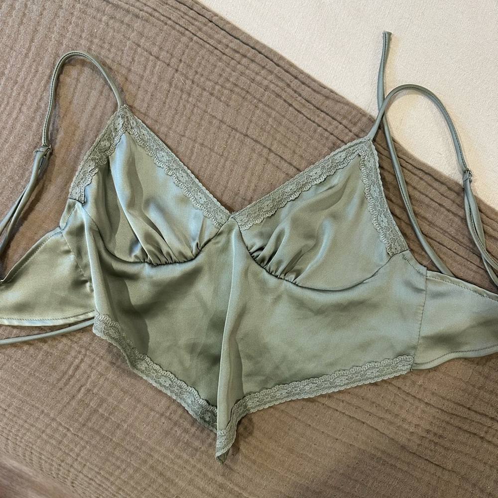 Sage Green Lace Trim Tie Back Crop